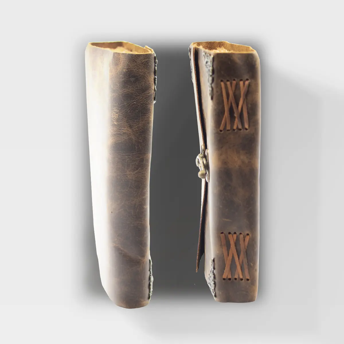 Brown 7x10 Distressed buffalo leather journal Spines